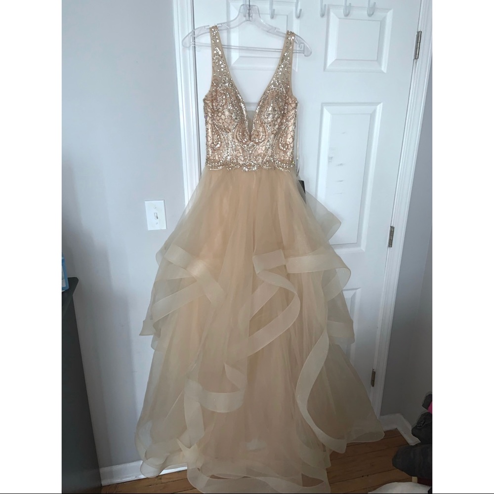 Prom Dress - Picture 2 of 4